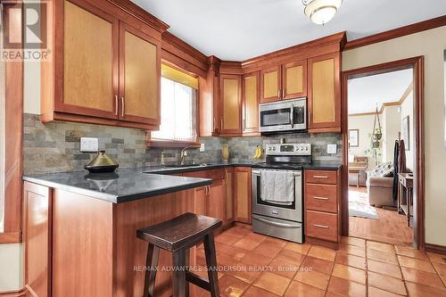 22794 Nairn Road, Middlesex Centre, ON - Indoor Photo Showing Kitchen