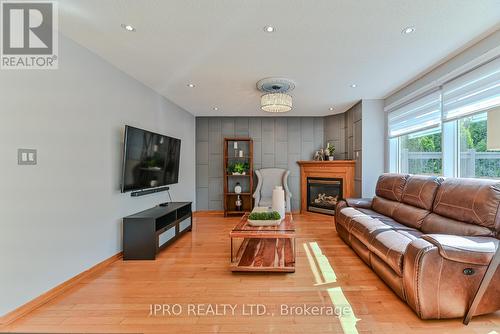 3344 Laburnum Crescent, Mississauga, ON - Indoor Photo Showing Living Room With Fireplace