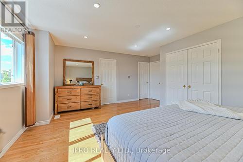 3344 Laburnum Crescent, Mississauga, ON - Indoor Photo Showing Bedroom