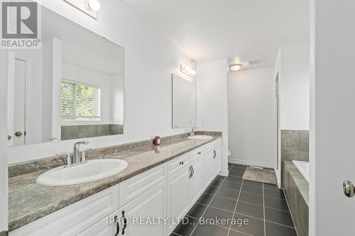 81 Wardlaw Avenue, Orangeville, ON - Indoor Photo Showing Bathroom