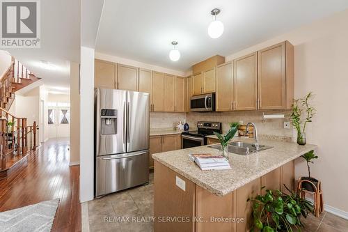 89 Templehill Road, Brampton, ON - Indoor Photo Showing Kitchen With Double Sink