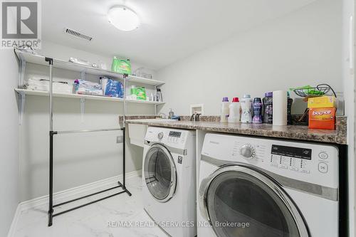 89 Templehill Road, Brampton, ON - Indoor Photo Showing Laundry Room