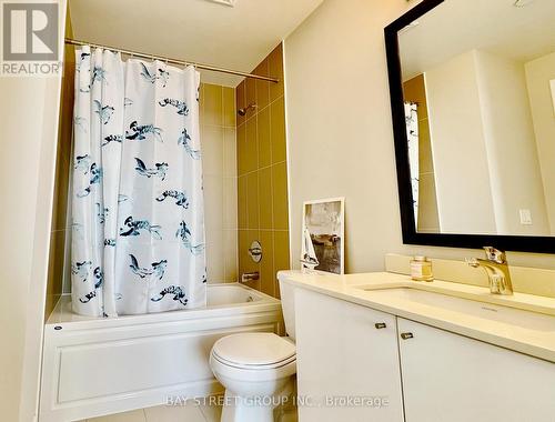 2705 - 3975 Grand Park Drive, Mississauga, ON - Indoor Photo Showing Bathroom