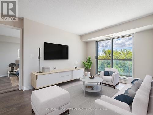 502 - 935 Sheppard Avenue W, Toronto, ON - Indoor Photo Showing Living Room