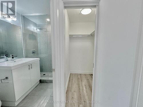 Gph01 - 621 Sheppard Avenue E, Toronto, ON - Indoor Photo Showing Bathroom