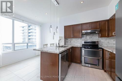 Ph206 - 18 Spring Garden Avenue, Toronto, ON - Indoor Photo Showing Kitchen With Stainless Steel Kitchen With Upgraded Kitchen