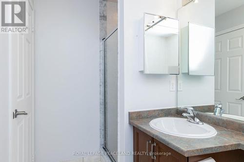 Ph206 - 18 Spring Garden Avenue, Toronto, ON - Indoor Photo Showing Bathroom