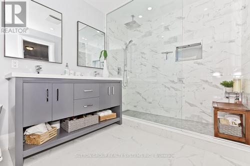 242 Gatestone Drive, Hamilton, ON - Indoor Photo Showing Bathroom