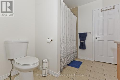 242 Gatestone Drive, Hamilton, ON - Indoor Photo Showing Bathroom