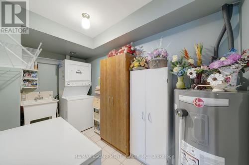 301 - 386 Highway 8, Hamilton, ON - Indoor Photo Showing Laundry Room