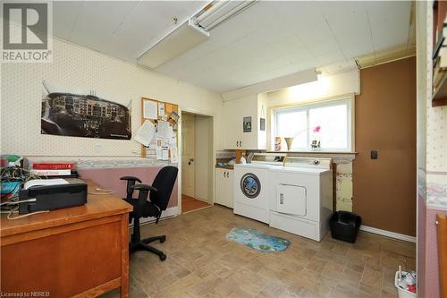 40 Island T38, Temagami, ON - Indoor Photo Showing Laundry Room
