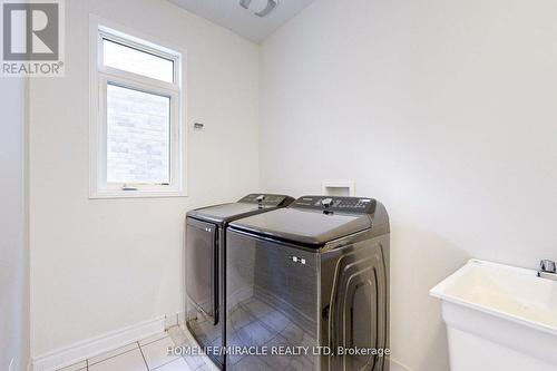 11 Willoughby Way, New Tecumseth, ON - Indoor Photo Showing Laundry Room
