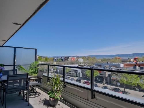 315-3030 Pandosy Street, Kelowna, BC - Outdoor With Body Of Water With View