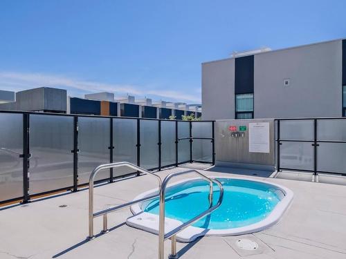 315-3030 Pandosy Street, Kelowna, BC - Outdoor With In Ground Pool