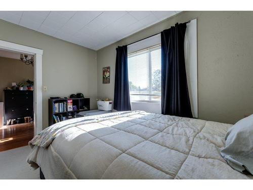 530 Patterson Avenue, Kelowna, BC - Indoor Photo Showing Bedroom