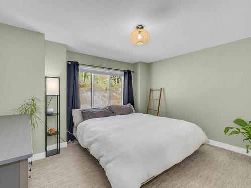 80-2490 Tuscany Drive, West Kelowna, BC - Indoor Photo Showing Bedroom