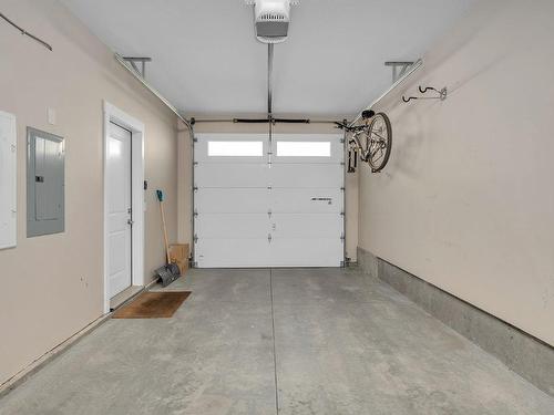 80-2490 Tuscany Drive, West Kelowna, BC - Indoor Photo Showing Garage