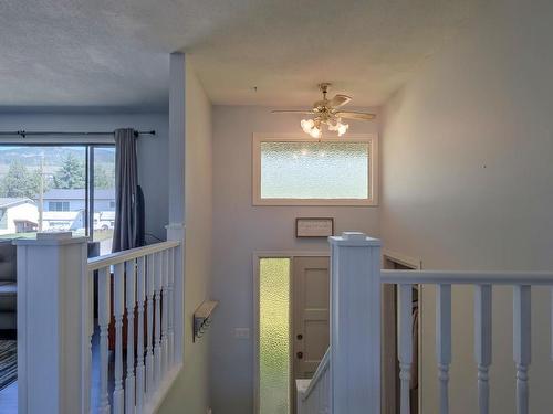 3570 Esquire Road, Kelowna, BC - Indoor Photo Showing Other Room