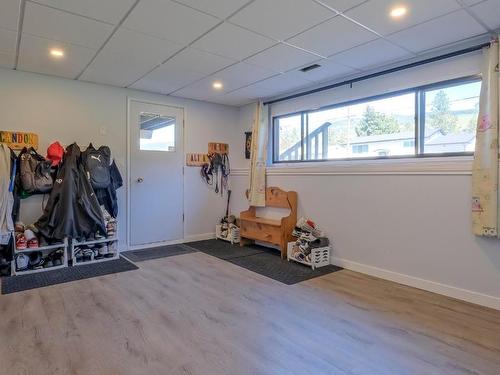3570 Esquire Road, Kelowna, BC - Indoor Photo Showing Other Room