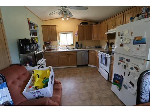 9392 Granby Road, Grand Forks, BC - Indoor Photo Showing Kitchen With Double Sink