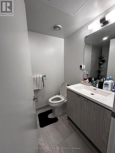 3507 - 55 Cooper Street, Toronto, ON - Indoor Photo Showing Bathroom
