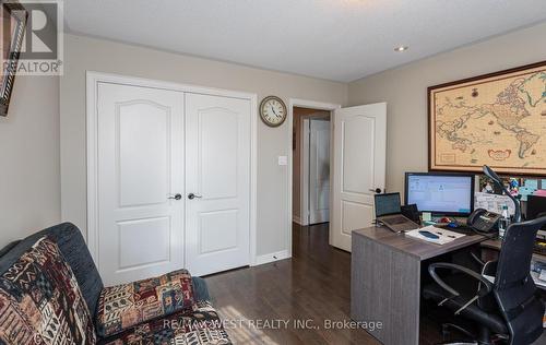 8 Carriage House Circle N, Richmond Hill, ON - Indoor Photo Showing Office
