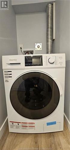102 Cleveland Ave, Riverview, NB - Indoor Photo Showing Laundry Room
