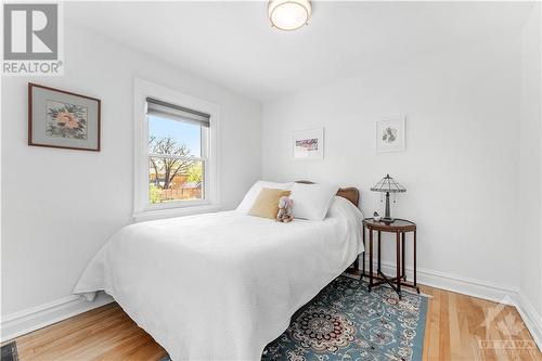 331 Hamilton Avenue S, Ottawa, ON - Indoor Photo Showing Bedroom