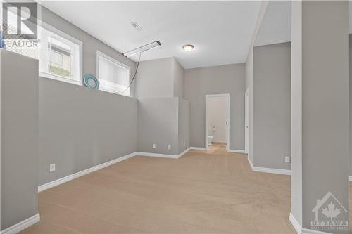 406 Vendevale Avenue, Stittsville, ON - Indoor Photo Showing Other Room