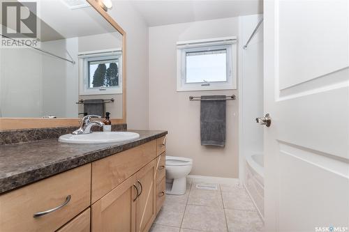 627 Highlands Crescent, Saskatoon, SK - Indoor Photo Showing Bathroom