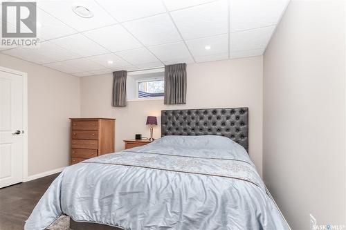 627 Highlands Crescent, Saskatoon, SK - Indoor Photo Showing Bedroom