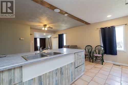 816 7Th Street, Perdue, SK - Indoor Photo Showing Kitchen With Double Sink