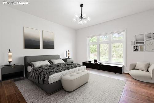 1129 Balfour Street, Fenwick, ON - Indoor Photo Showing Bedroom