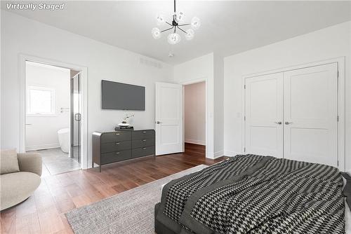 1129 Balfour Street, Fenwick, ON - Indoor Photo Showing Bedroom