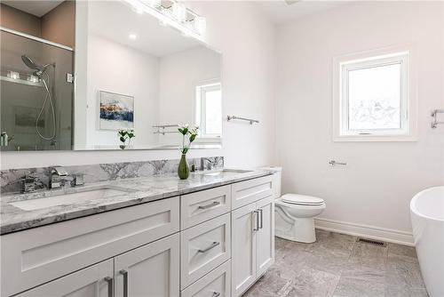 1129 Balfour Street, Fenwick, ON - Indoor Photo Showing Bathroom
