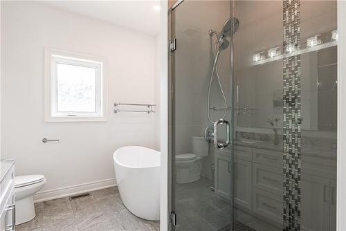 1129 Balfour Street, Fenwick, ON - Indoor Photo Showing Bathroom