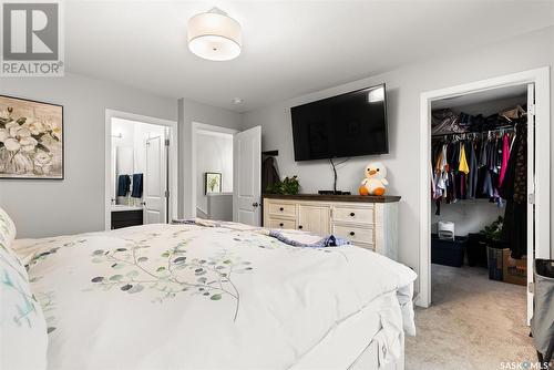 3221 Valley Green Road, Regina, SK - Indoor Photo Showing Bedroom