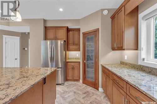 Estates Drive, Elk Ridge, SK - Indoor Photo Showing Kitchen