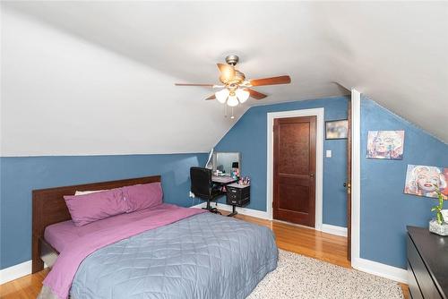 1468 King Street E, Hamilton, ON - Indoor Photo Showing Bedroom