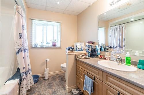 23 Amelia Street, Port Colborne, ON - Indoor Photo Showing Bathroom