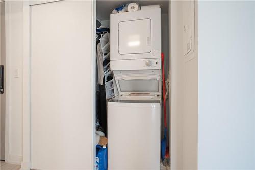 3200 Dakota Common|Unit #B202, Burlington, ON - Indoor Photo Showing Laundry Room