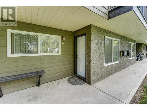 3413 Okanagan Avenue Unit# 5, Vernon, BC - Outdoor With Exterior