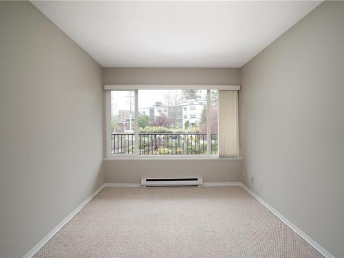 202-1149 Rockland Rd, Victoria, BC - Indoor Photo Showing Other Room