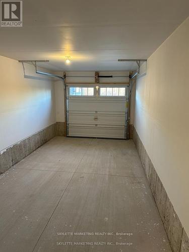32 Coote Court, Ajax, ON - Indoor Photo Showing Garage