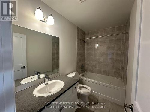 32 Coote Court, Ajax, ON - Indoor Photo Showing Bathroom