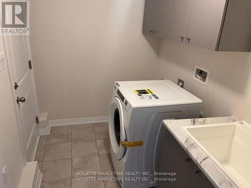 32 Coote Court, Ajax, ON - Indoor Photo Showing Laundry Room