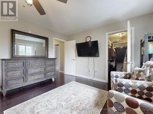 2211 Stratus Drive, Oakville, ON - Indoor Photo Showing Bedroom