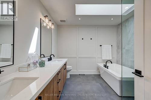 62 Ash Crescent, Toronto, ON - Indoor Photo Showing Bathroom