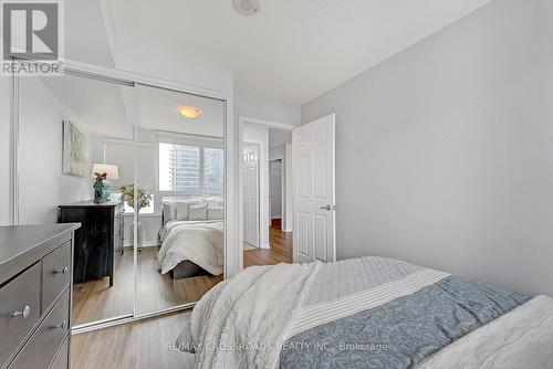 2710 - 19 Grand Trunk Crescent, Toronto, ON - Indoor Photo Showing Bedroom