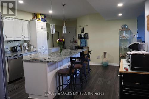 2253 Wallace Point Road, Otonabee-South Monaghan, ON - Indoor Photo Showing Kitchen